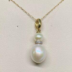 10k Yellow Gold 2 Pearl Diamond Pendant Necklace NEW WITH BOX beautiful 18”